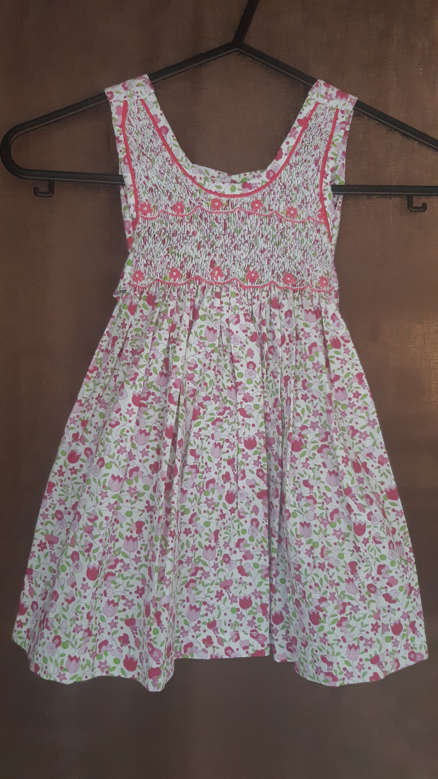 Armlös smockklänning 1-2år