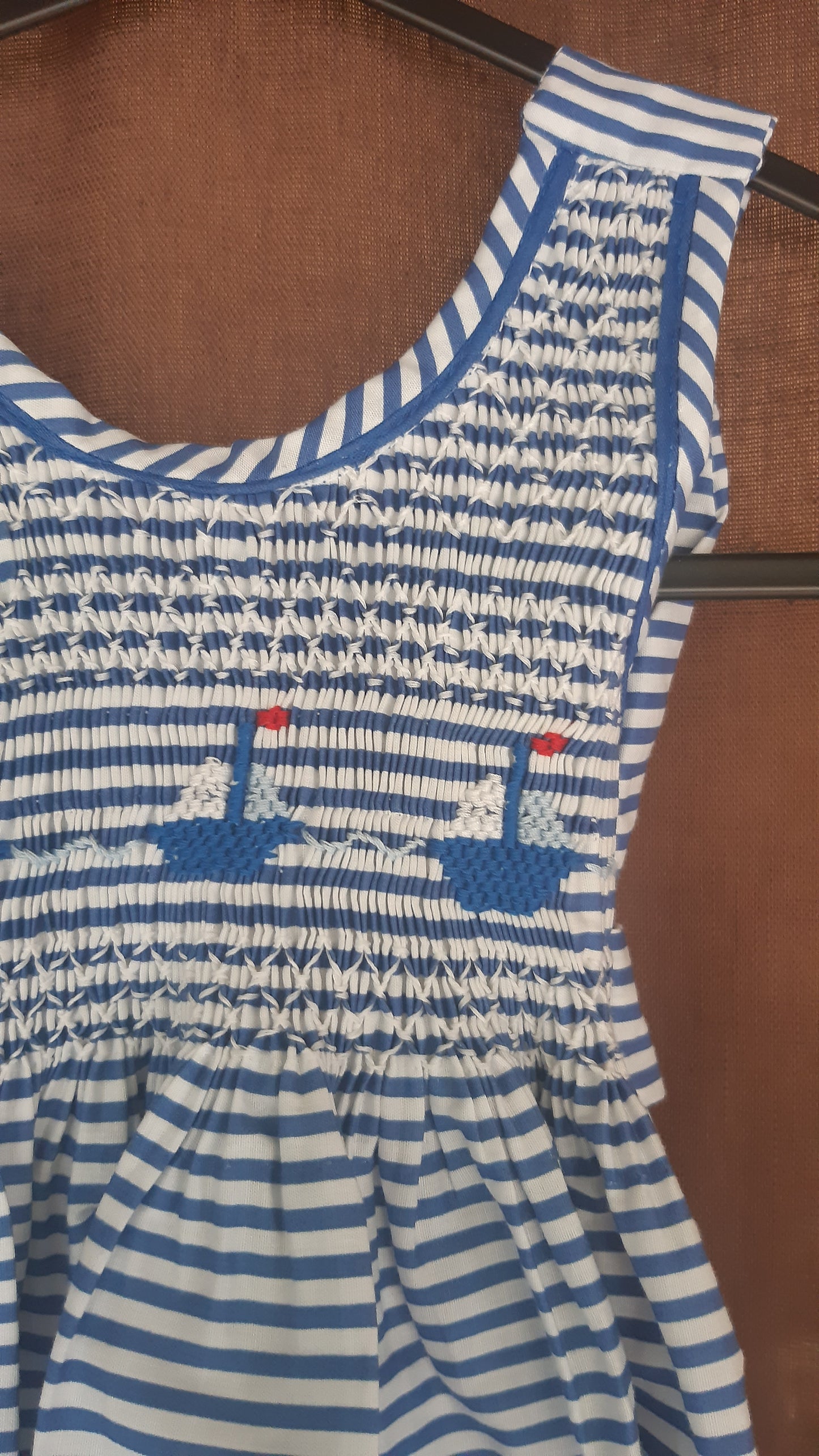 Armlös smockklänning 1-2år