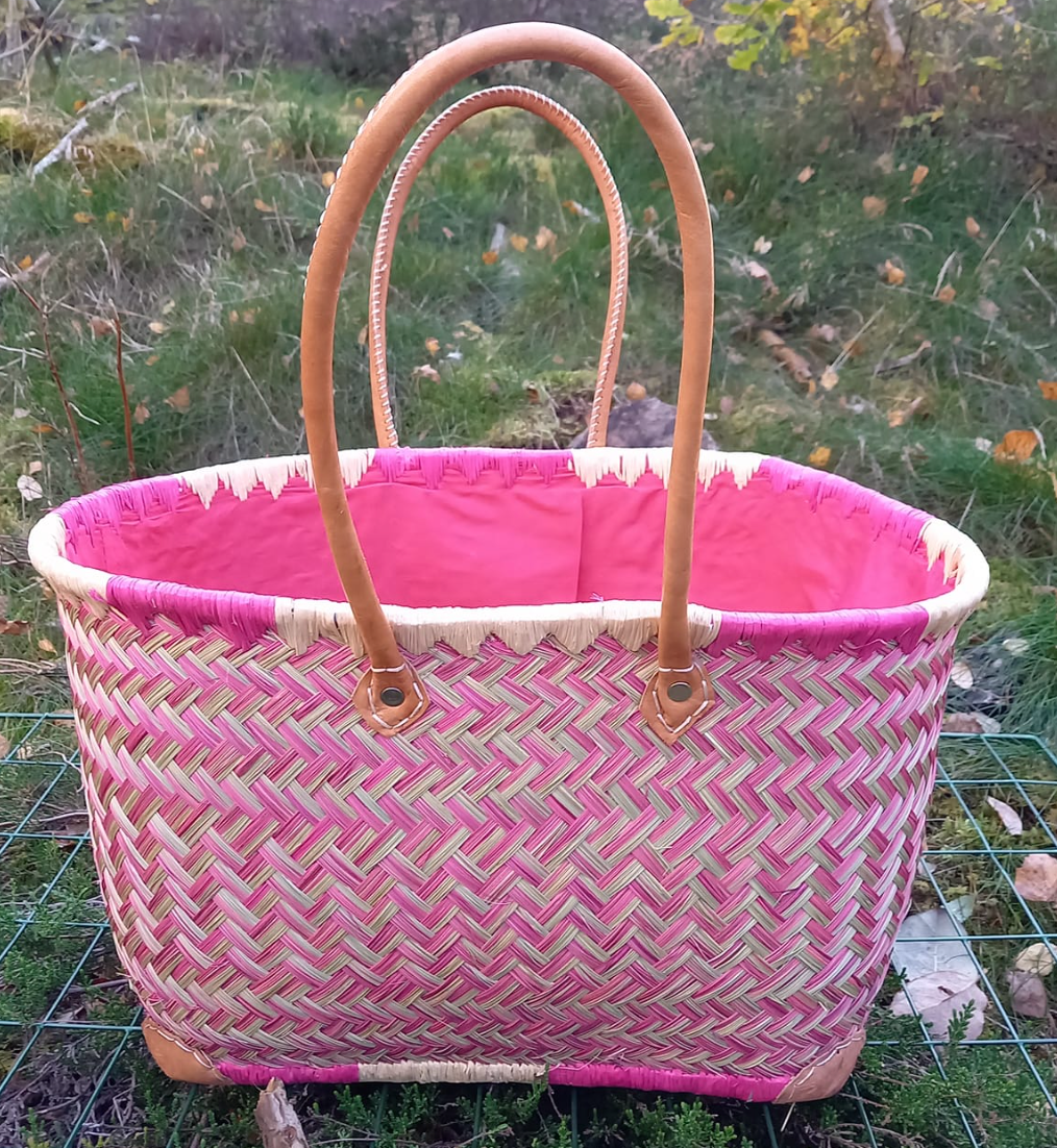 Aravolahalm flätad varukorg